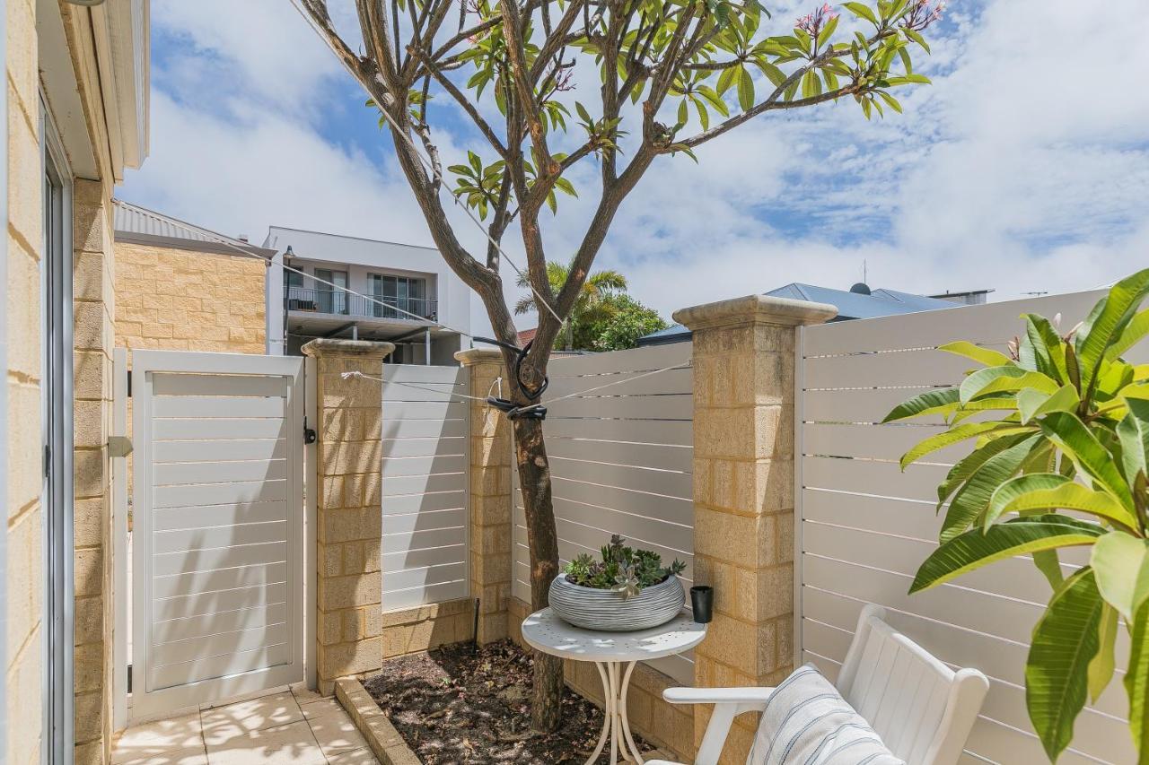 Ocean Keys Cottage - Free Wifi Mindarie Exterior photo